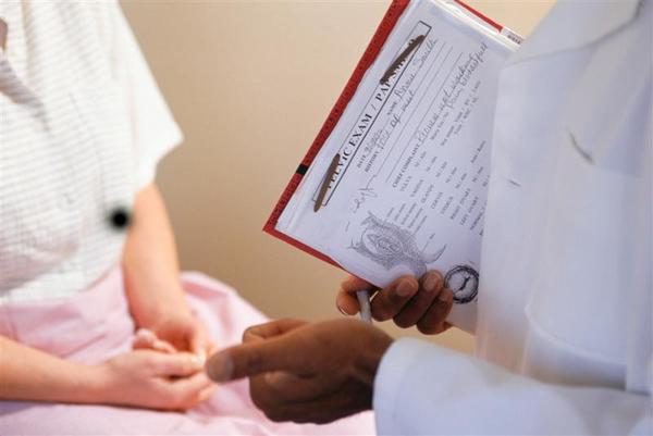Αθήνα: Δωρεάν τεστ ΠΑΠ και εξέταση μαστού σε ανασφάλιστες