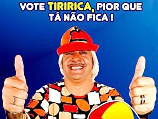 Ο κλόουν "Τιριρίκα" επανεξελέγη βουλευτής:"δεν μπορεί να πάει χειρότερα"