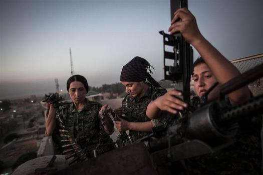 Υποχωρεί από το Κομπάνι το ISIS