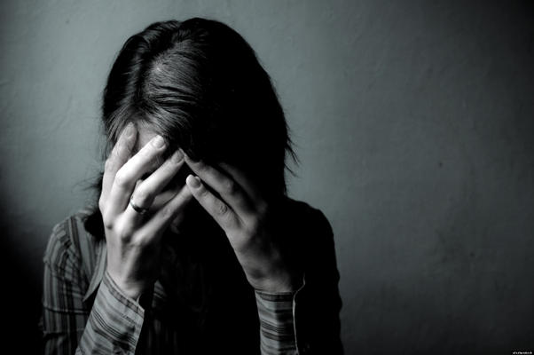 Μία στις τρεις γυναίκες έχει υποστεί σωματική - σεξουαλική βία