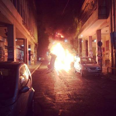 #‎NRomanos: Φαίνεται πως άρχισαν τα όργανα ‪#‎antireport‬ RT @odysseasgp Κωλέτη φωτιά σε 2 αυτοκίνητα