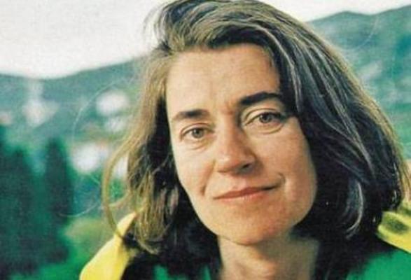 "Θέλω να δω το Νίκο Ρωμανό ξανά όρθιο, γερό. Να φτάσει και 30, και 40, και 50, και 80 χρονών". Της Ιωάννας Καρυστιάνη