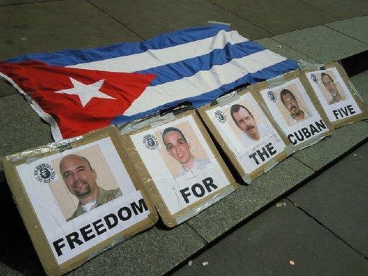 Ελεύθεροι οι τρεις Κουβανοί των "Cuba 5" ενώ εξομαλύνονται οι σχέσεις Κούβας-ΗΠΑ