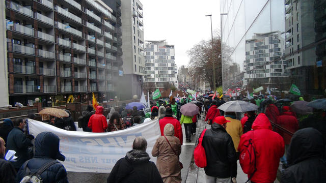 ΒΙΝΤΕΟ: Μαζική πορεία στις Βρυξέλλες ενάντια στη λιτότητα