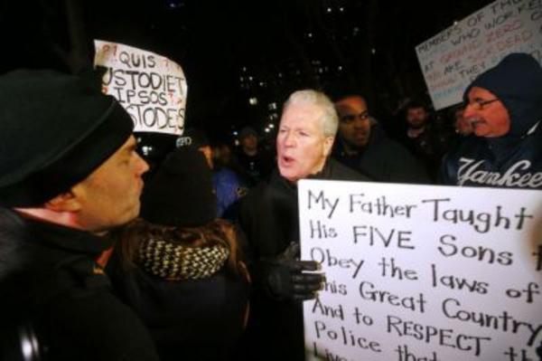 Νέα Υόρκη: Μια από τις αθλιότερες συγκεντρώσεις στην ιστορία Νέα Υόρκη: Μια από τις αθλιότερες συγκεντρώσεις στην ιστορία