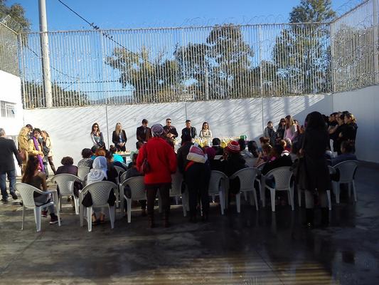 Χριστουγεννιάτικη γιορτή στο κέντρο κράτησης αλλοδαπών γυναικών Ελληνικού