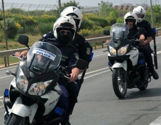 Το τηλέφωνο του Γ. Πανούση πήρε φωτιά: Ένας στους δύο πολιτικούς χάνει την αστυνομική του συνοδεία