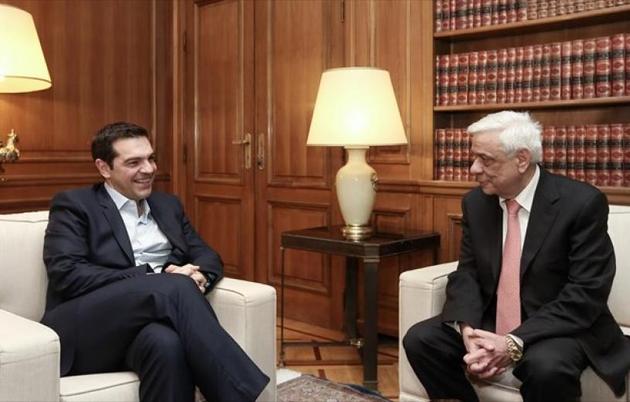 Παυλόπουλος: «Να βγει η Ελλάδα από το τέλμα» - συνάντηση είχε μαζί του απόψε ο Αλέξης Τσίπρας