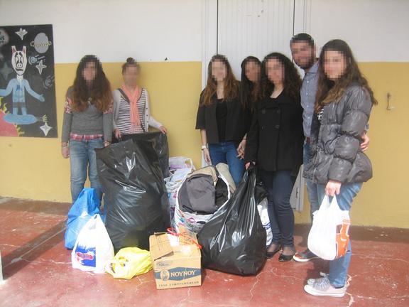 Οι μαθητές στη Λέρο συγκεντρώνουν ρούχα και τρόφιμα
