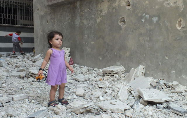 Η συγκλονιστική επιστολή της Χάνα από τη Συρία: "Έχει τυφλωθεί ο κόσμος";