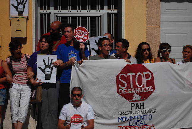 Για πρώτη φορά μεγάλη εκστρατεία κατά των εξώσεων στην Ισπανία: "Μια πόρτα, μια ιστορία"