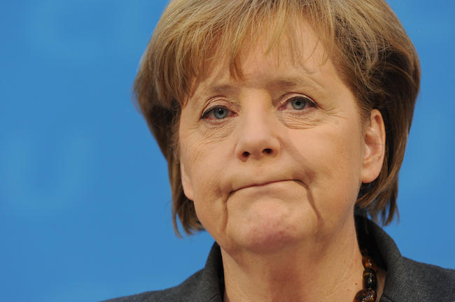 Tagesspiegel: Ώρα να προχωρήσει η Μέρκελ σε απομείωση του χρέους