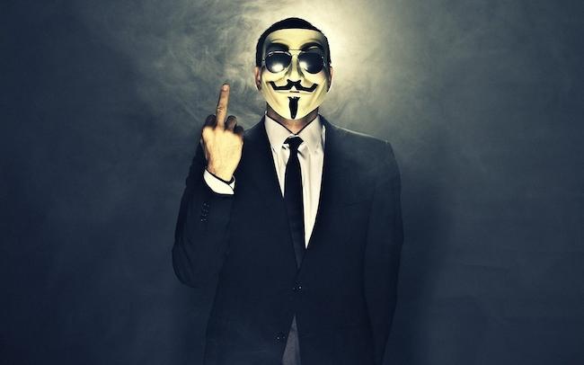 Μήνυμα των Anonymous για το δημοψήφισμα: Συγχαρητήρια στον Τσίπρα (βίντεο)