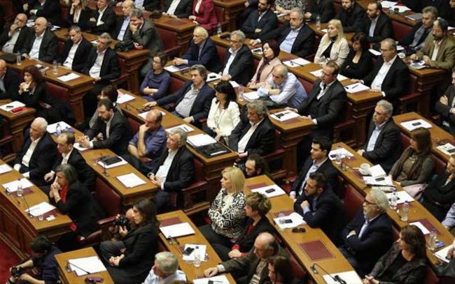 Κοινή δήλωση 15 βουλευτών του ΣΥΡΙΖΑ: Ψηφίσαμε "ναι" αλλά είμαστε αντίθετοι