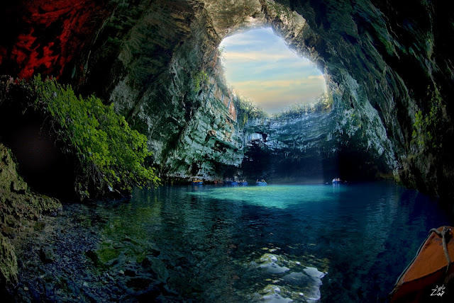 Σπηλιές της Ελλάδας: γνωρίστε 4 από τις ωραιότερες του κόσμου