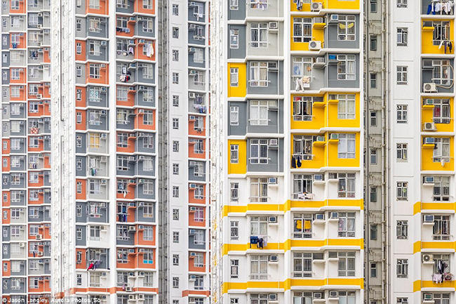 Τα κλειστοφοβικά κτήρια του Hong Kong