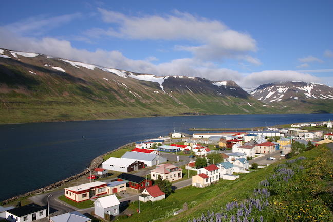 10.000 Ισλανδοί δηλώνουν έτοιμοι να φιλοξενήσουν στα σπίτια τους Σύρους πρόσφυγες