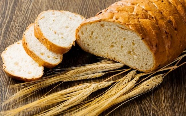 Τι θα συμβεί στο σώμα σας αν βγάλετε από τη διατροφή σας το λευκό ψωμί