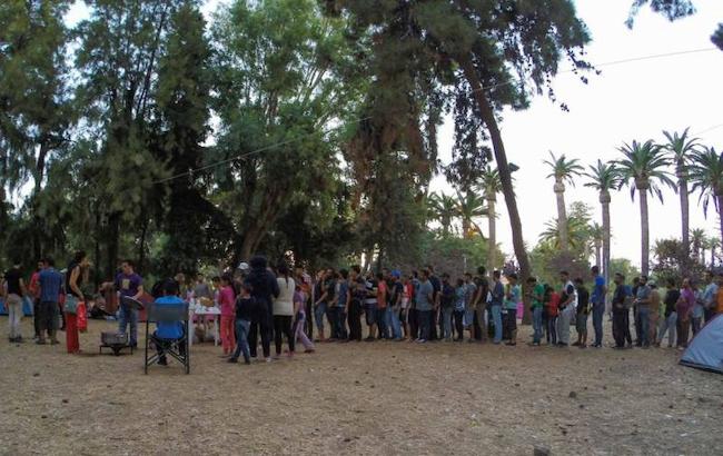 Δίκτυα αλληλεγγύης στην Χίο : Πρεμιέρα της κοινωνικής κουζίνας στον Κήπο για τους πρόσφυγες