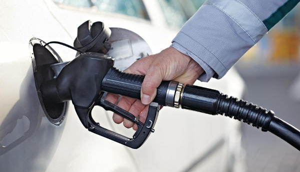 Πώς θα κάνεις οικονομία στη βενζίνη με τη βοήθεια της Google