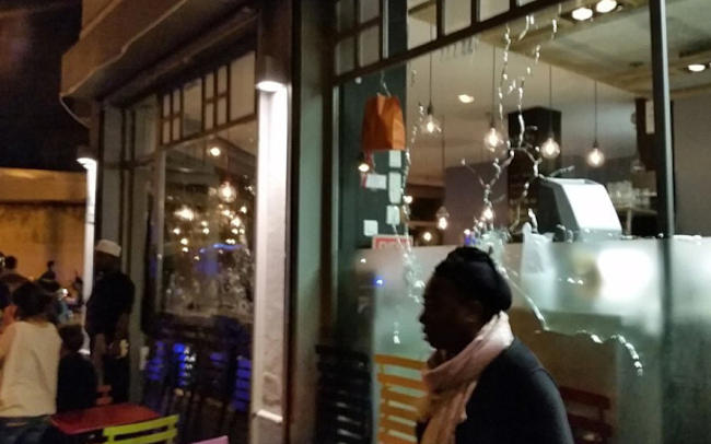 Αιματηρές τρομοκρατικές επιθέσεις σε όλο το Παρίσι - Εκατοντάδες νεκροί και τραυματίες