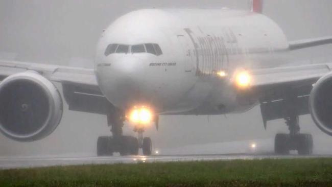 Αναγκαστική προσγείωση αεροπλάνου της Air France: Εντοπίστηκε "ύποπτο αντικείμενο"