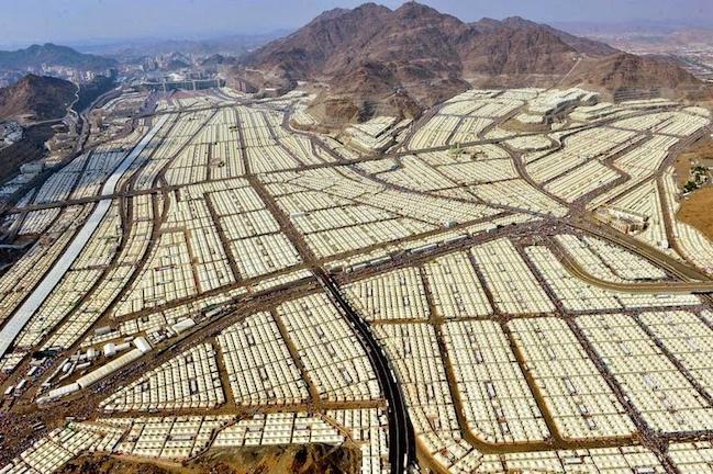 Άδειες σκηνές στη Σαουδική Αραβία την στιγμή που πρόσφυγες ψάχνουν καταφύγιο
