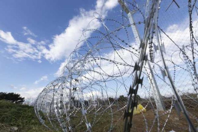 ΠΓΔΜ: Τα 40 χλμ θα φτάσει ο φράχτης της στα σύνορα με την Ελλάδα
