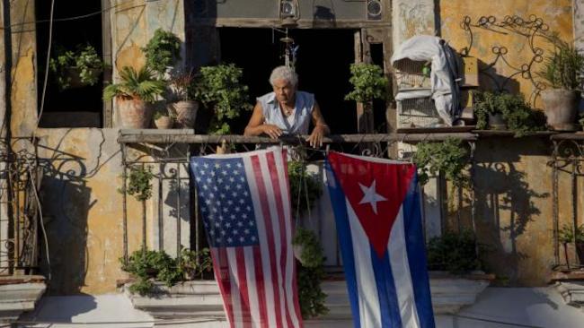 ΗΠΑ και Κούβα ξανασυνδέονται ταχυδρομικά μετά από 52 χρόνια