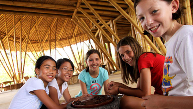 Ένα "φιλικό" προς το περιβάλλον σχολείο που όλοι θα θέλαμε να πάμε (ΕΙΚΟΝΕΣ)