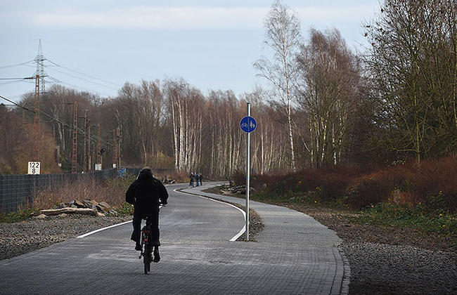 Η Γερμανία κατασκευάζει ποδηλατόδρομο μήκους 100 χιλιομέτρων!