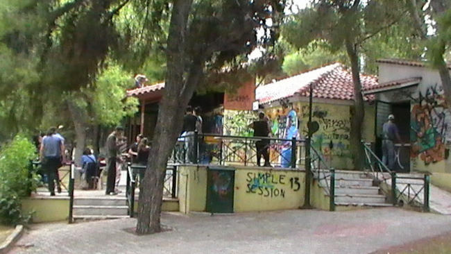 Αποτυχημένη απόπειρα επίθεσης από νεοναζί στην Κατάληψη Ανάληψης