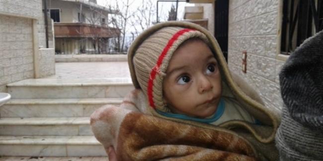 "Το μοναδικό μου όνειρο είναι ένα κομμάτι ψωμί" - Η πόλη της Συρίας όπου οι άνθρωποι πεθαίνουν από την πείνα (βιντεο)