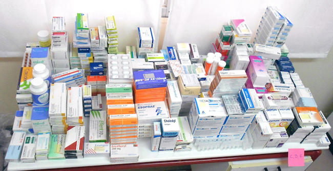 Δωρεά φαρμάκων στο Κοινωνικό - Ιατρείο Φαρμακείο Δ. Γλυφάδας