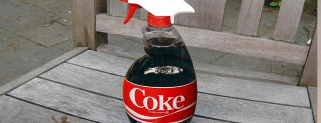 20 πρακτικές χρήσεις της Coca Cola που αποδεικνύουν ότι δεν πρέπει να καταναλώνεται από τον άνθρωπο