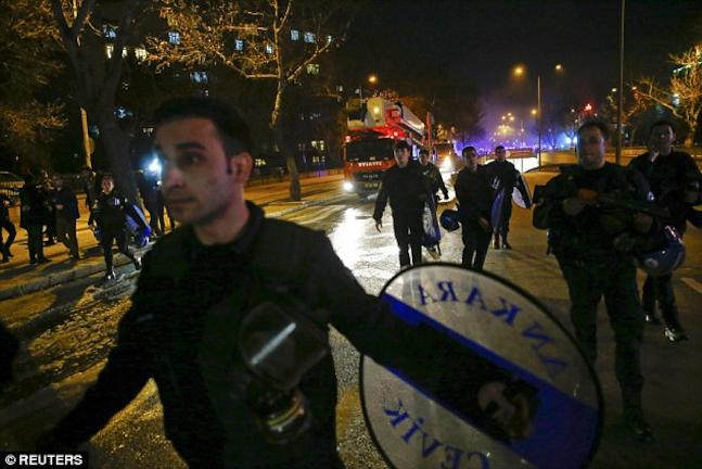 Στους 28 οι νεκροί από την έκρηξη στην Άγκυρα - Με αντίποινα απειλεί ο Ερντογάν