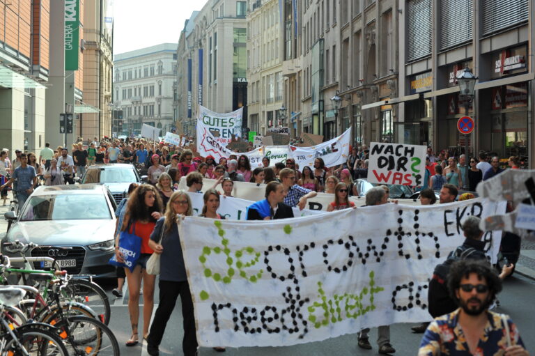 Η αποανάπτυξη από την πλευρά της ανθρωπολογίας