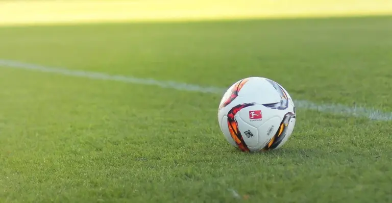 Παρί Σεν Ζερμέν – Λίβερπουλ: Η ώρα του Ντεμπελέ