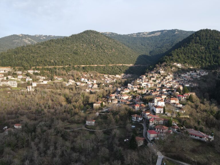 Μεγάλο Χωριό Ευρυτανίας: Το μπαλκόνι του Καρπενησίου – Ένας προορισμός τεσσάρων εποχών (βίντεο)