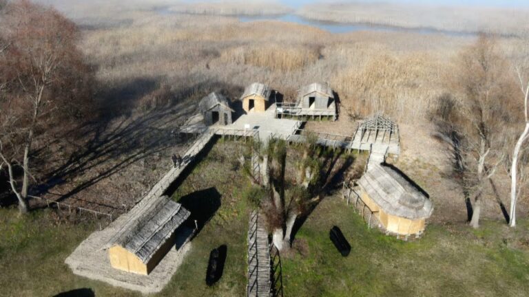 Δισπηλιό Καστοριάς: Το προϊστορικό χωριό των 7.500 ετών που κρύβει ένα άλυτο μυστήριο (βίντεο)