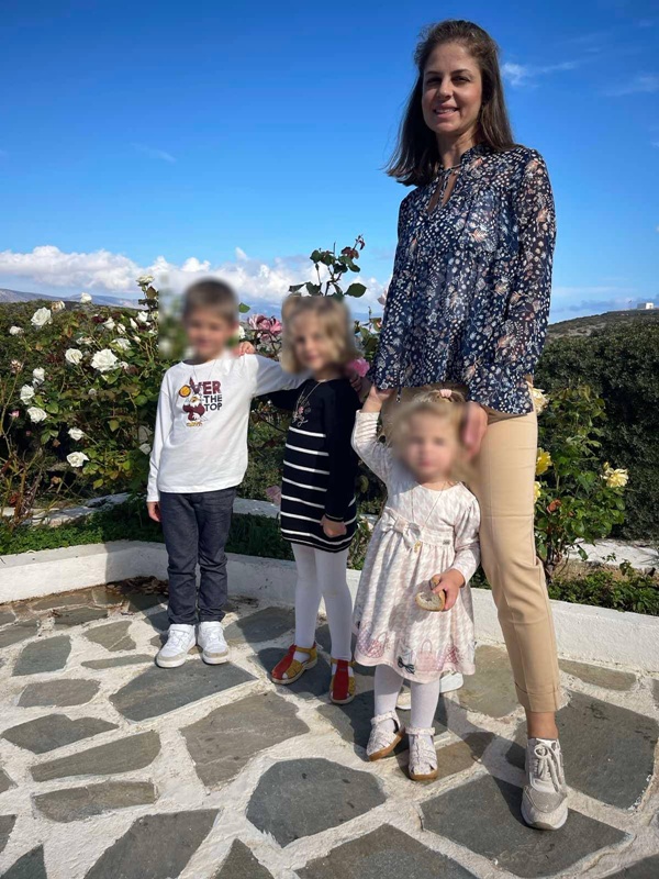 Η δασκάλα με τη μία μαθήτρια: Διορίστηκε τυχαία σε ένα νησάκι, το οποίο λάτρεψε και έμεινε μόνιμα εκεί